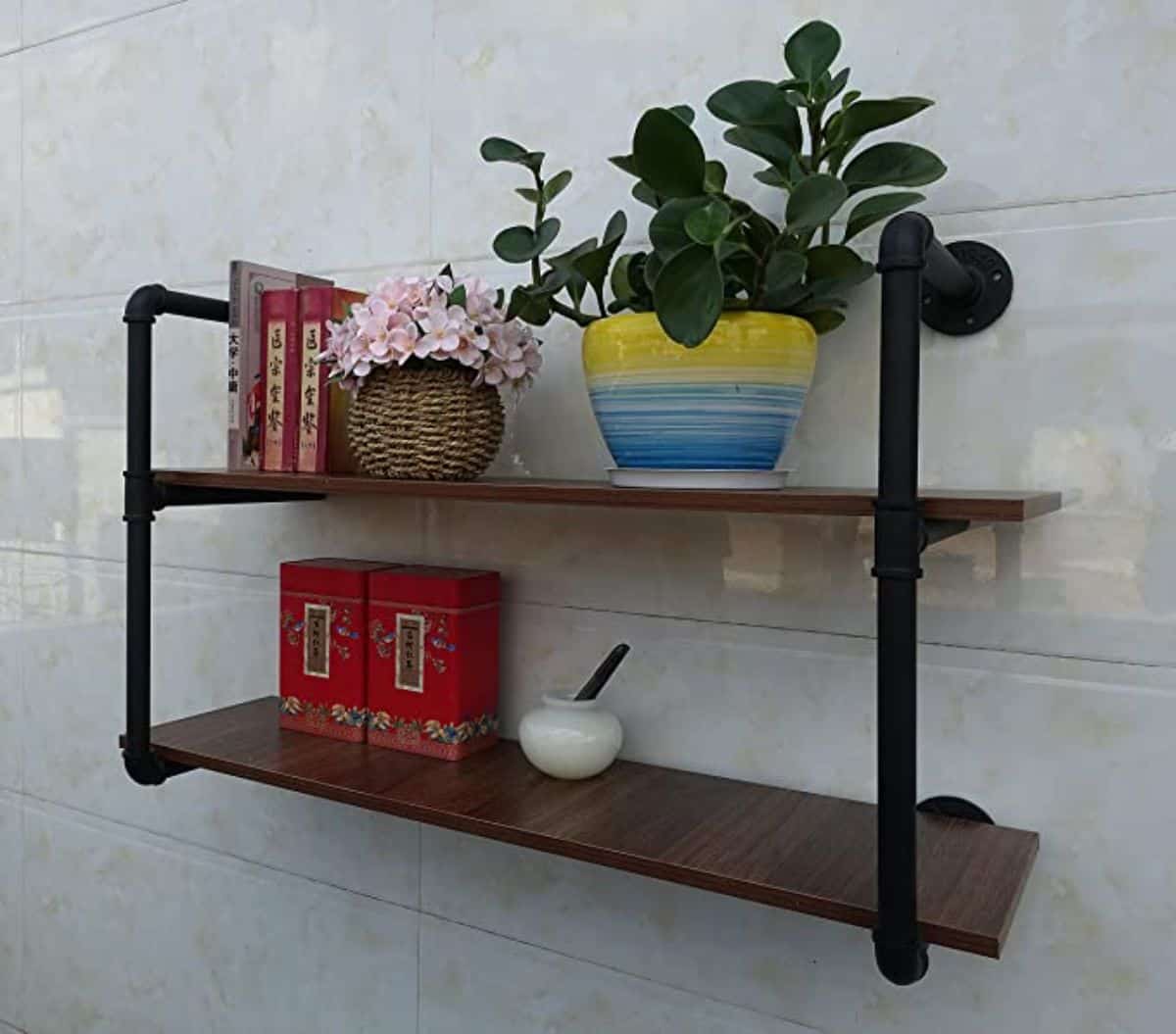 Bathroom shelve with plants.